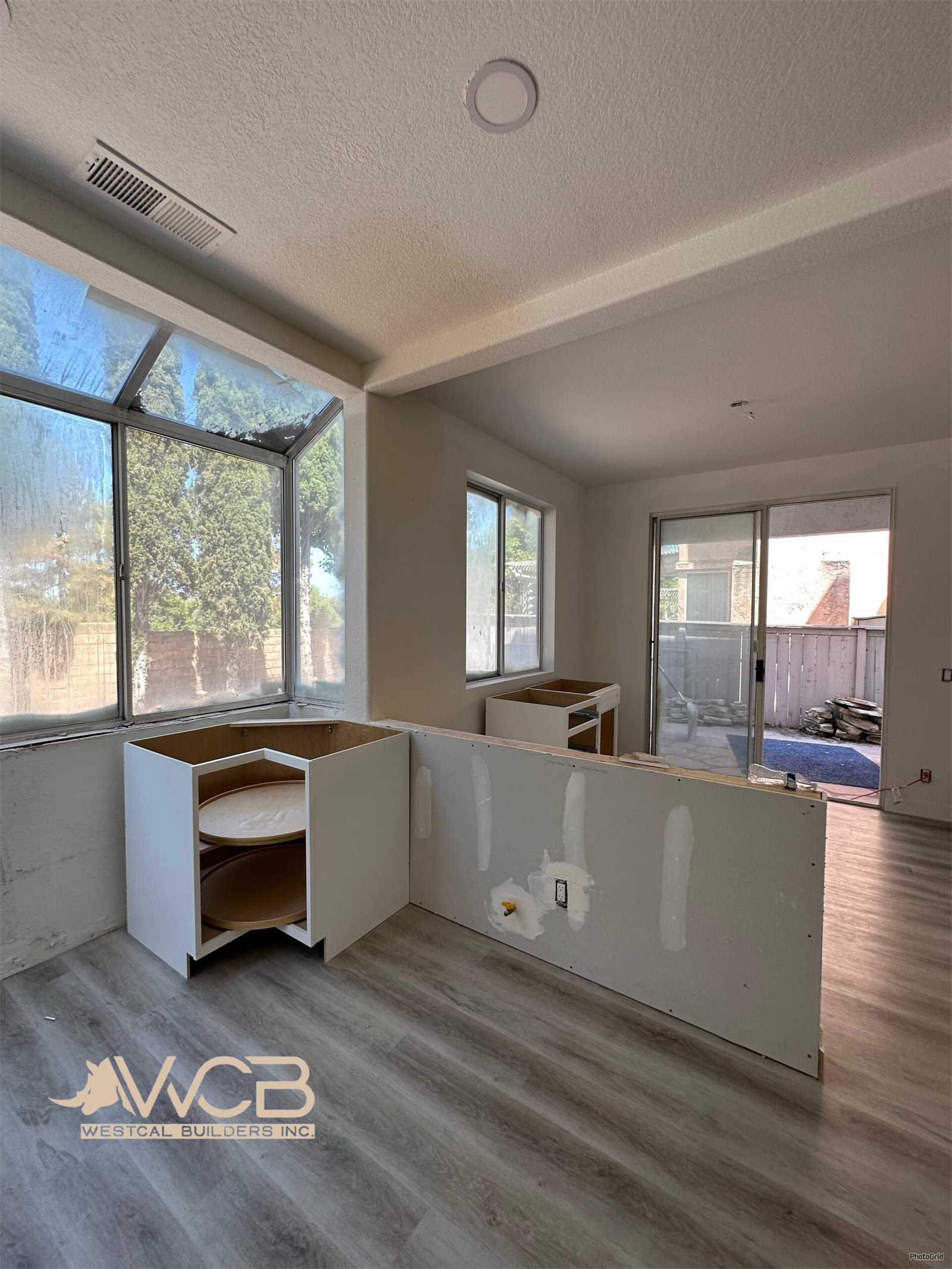 Kitchen detail before